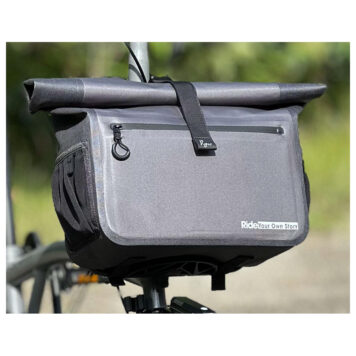 Ryos WP 15.0 Charcoal messenger bag mounted on a Brompton front carrier