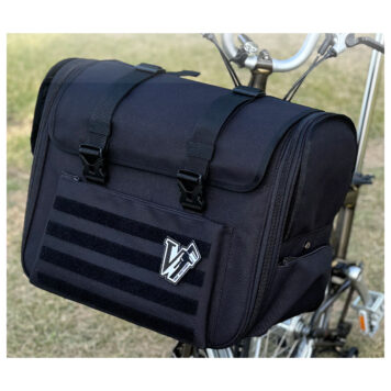VanFactory Mimic pet carrier in Black mounted on a Brompton front carrier