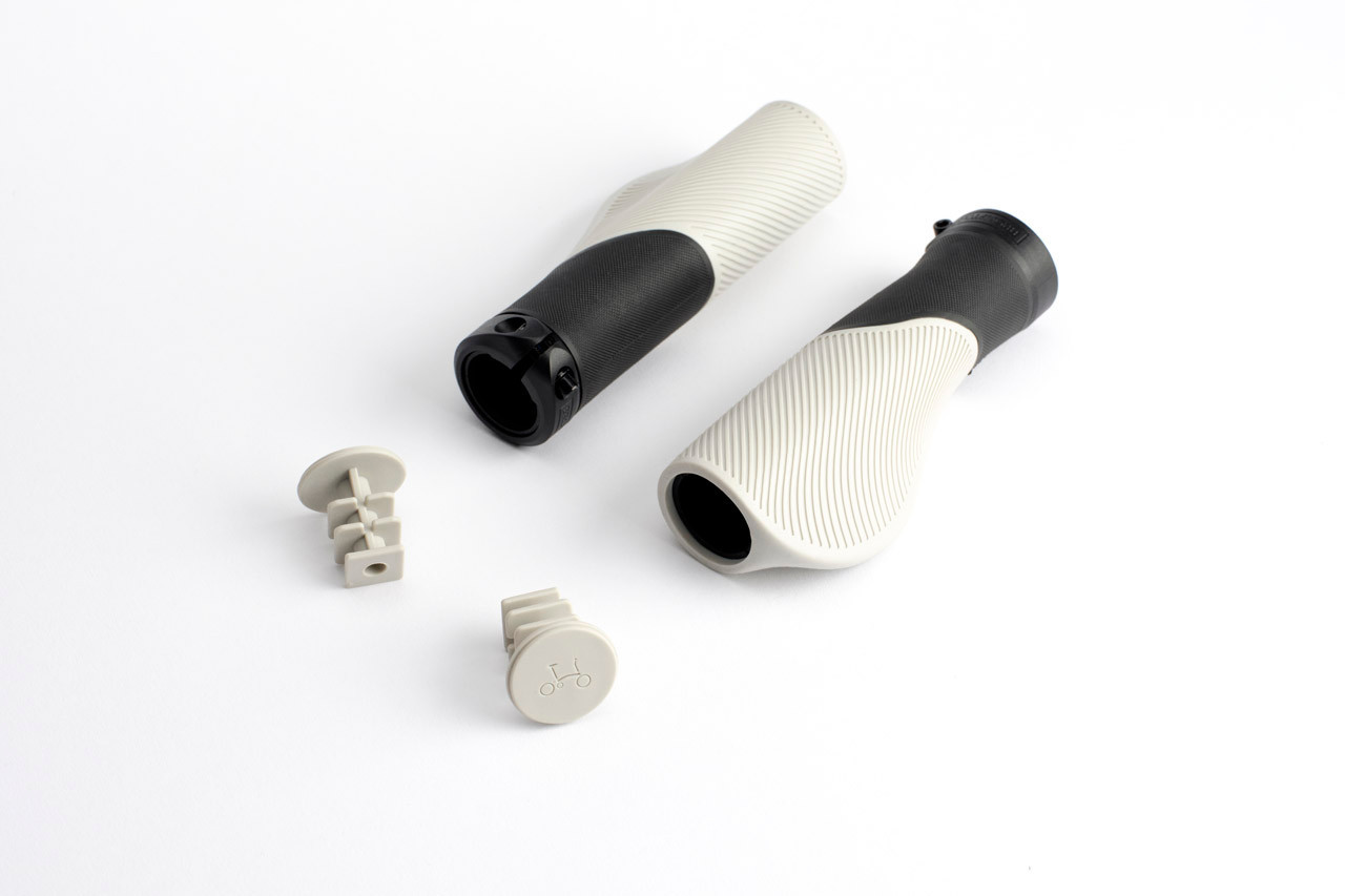 Brompton Ergonomic Grips Silver Q104153, pair with matching bar end plugs